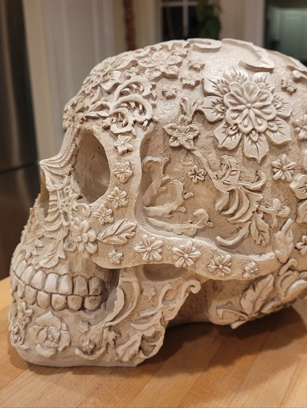 NEW Ornate Floral Carved Decorative Sugar Skull - Ivory